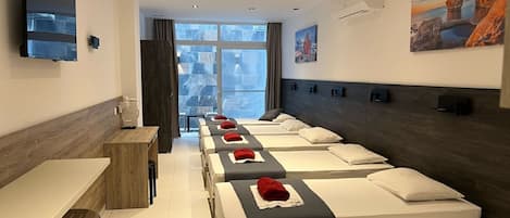 Bed for 5 persons
