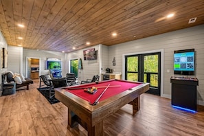 Spielezimmer