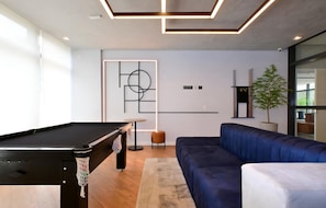 Spielezimmer
