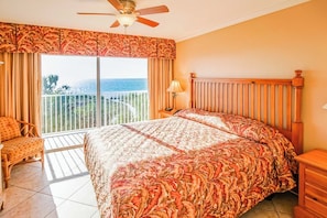 Unwind in the spacious king master suite, letting in natural light while you enjoy stunning ocean views.