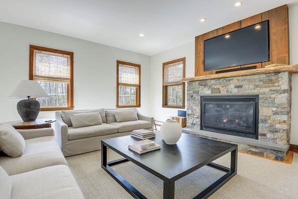 Wilmington Vacation Rental | 5BR | 4.5BA | Stairs Required | 4,072 Sq Ft
