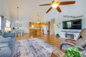 Living Room | Free WiFi | Electric Fireplace | Queen Sleeper Sofa