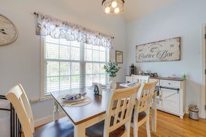 Dining Table | Dishware & Flatware | Central A/C & Heat
