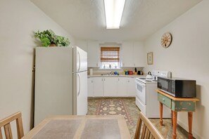 Interior | Central Heating | Window A/C | Free WiFi