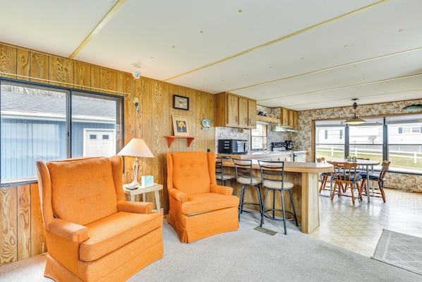 Henderson Vacation Rental | 2BR | 1BA | 850 Sq Ft | 7 Steps to Enter
