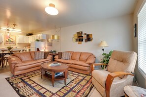 Living Room | Smart TV