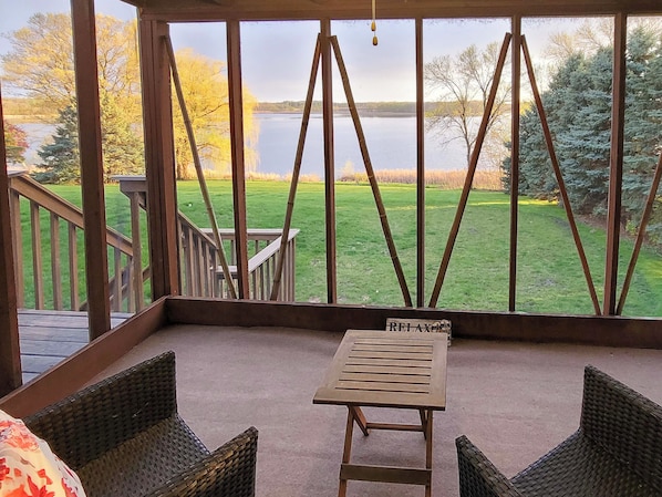 Montgomery Vacation Rental | 4BR | 3BA | 2,754 Sq Ft | 1 Step Required