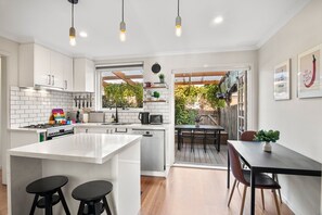 Kitchen/Dining Area