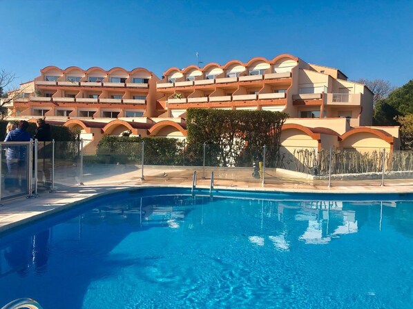 PISCINE VELU