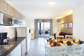Welcome to our lovely apartment in beautiful Capbreton!