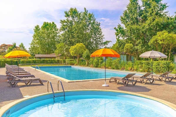 Splash around in the seasonal outdoor pool!