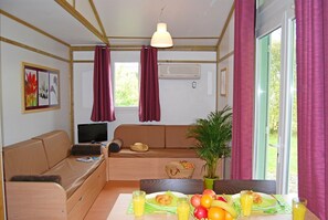 Welcome to our cozy and charming cottage!
