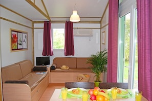 Welcome to our cozy and charming cottage!