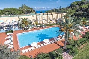 Holiday Home Swimming Pool