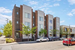 Our building is in the heart of 5 Points in East Nashville- Only 1.9 miles from downtown Nashville. Large rooftop patio with outdoor seating. We are walking distance from great restaurants, shopping, a brewery and a coffee shop.