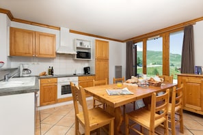 Come and stay in our cozy and modern chalet in La Plagne!