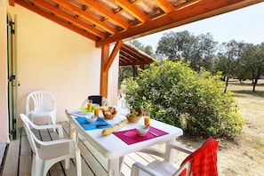 Come and stay in our cozy and bright house in Sauve!
