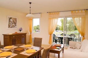 Welcome to your cozy 3 bedroom house near Saint-Gilles-Croix-de-Vie!