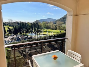 Balcon avec vue golf