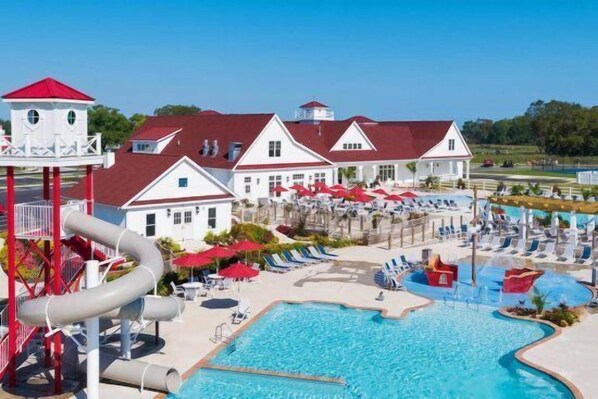 Luxurty 3BR Twinhouse at Coastal Club Resort-Style Community Sleeps 8