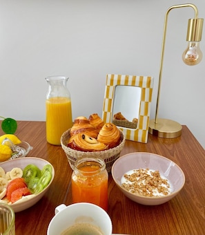 Breakfast meal