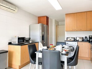 Kitchen with dining table