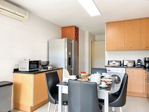 Kitchen with dining table