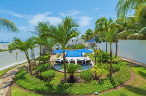 Villa Grounds