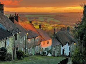 Button Cottage on Gold Hill