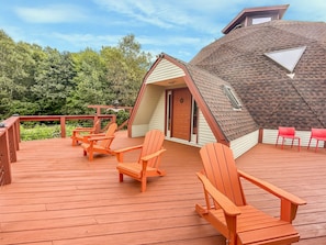 deck and chairs