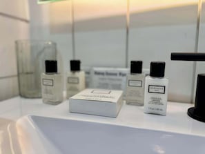 Équipements de salle de bain