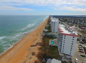 Seawinds sits right on the no-drive sands of Ormond Beach—a direct oceanfront property made for peaceful coastal getaways