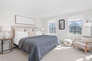 Bedroom 1- King- first floor