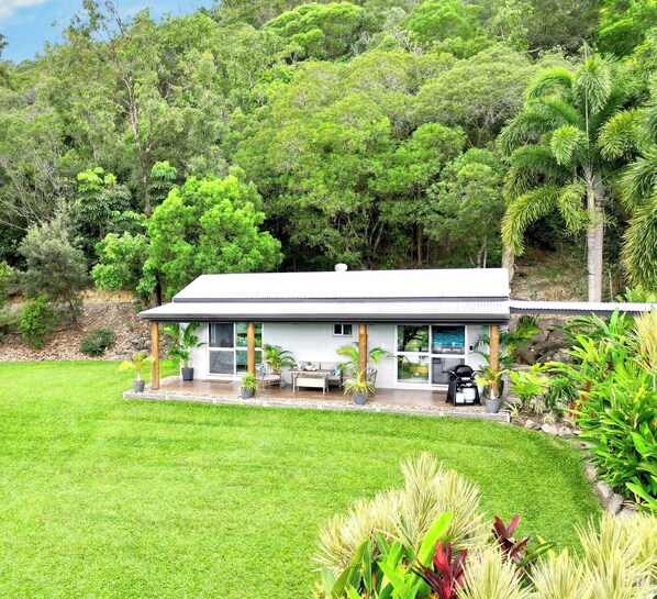 Enjoy a peaceful and comfortable stay at Trezise Cottage! 