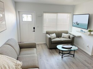 Relaxed Coastal Retreat - Pet & Boat Friendly (3354)