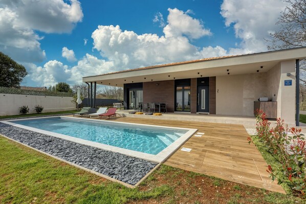 Private Pool
