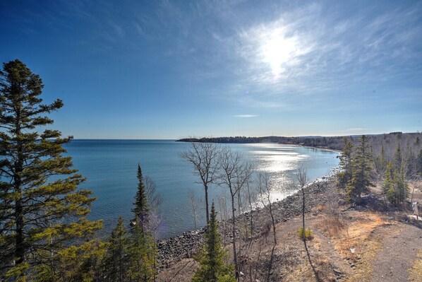 Two Harbors Vacation Rental | 2BR | 2BA | 1634 Sq Ft | Step-Free Entry