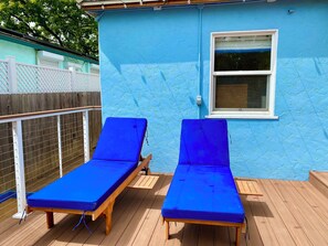 Sun Tanning Spot w/outlets to keep devices charged