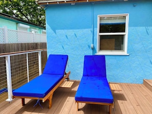 Sun Tanning Spot w/outlets to keep devices charged