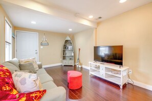Sitting Room | 2nd Floor | 2-Story House