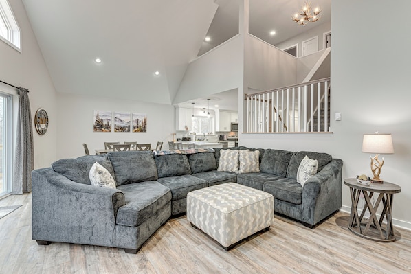 Albrightsville Vacation Rental | 4BR | 3BA | 2,600 Sq Ft | Stairs Required