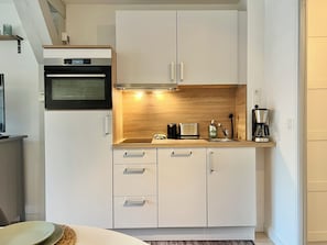 Ferienwohnung 48qm mit Balkon für max. 3 Personen-Küche