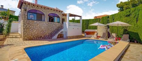 Piscine maison de vacances