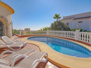 Schwimmbad des Ferienhauses