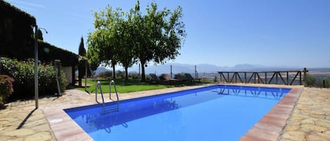 Piscine maison de vacances