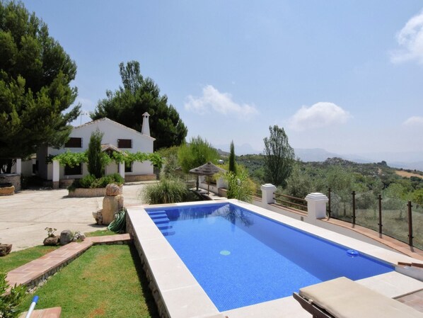 Piscine maison de vacances