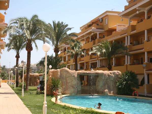 Holiday Home Swimming Pool