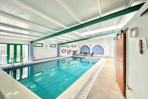 Holiday Home Swimming Pool