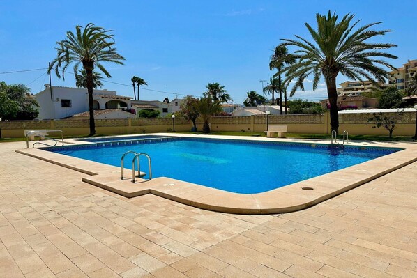 Holiday Home Swimming Pool
