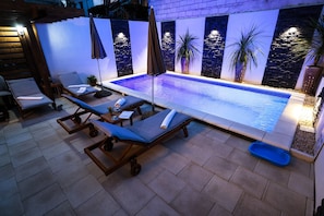Holiday Home Swimming Pool